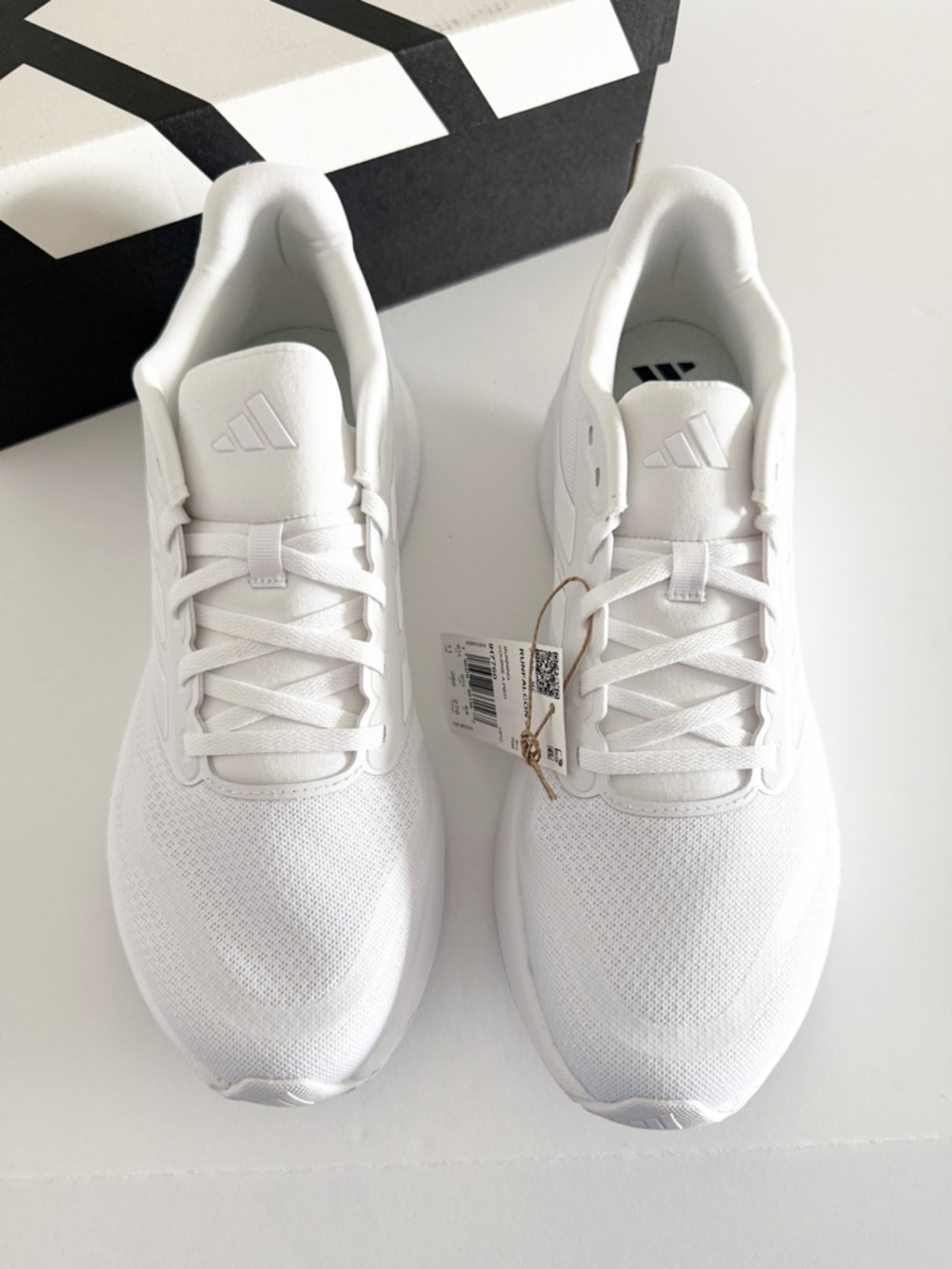 NEW Adidas Women’s Runfalcon 5 White Running Shoes Sneakers Size 11 - Picture 2 of 9
